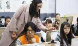 老师爆料自己同学的视频,老师同学视频曝光，背后真相令人震惊